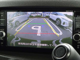【バックモニター】車をバックさせる際に後方の様子をカーナビのモニターで確認。バック駐車を安全にスムーズに行うことができます!