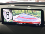 【360&deg;ビューモニター】専用のカメラにより、上から見下ろしたような視点で360度クルマの周囲を確認することができます☆死角部分も確認しやすく、狭い場所での切り返しや駐車もスムーズに行えます。