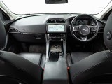 Fペイス プレステージ 2.0L D180 ディーゼル 4WD 