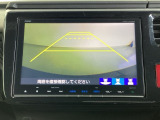 便利な3ビュー切り替え、ガイド線表示付きのバックカメラです。後退時、後方の視界をサポートします