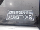 セキュリティーアラームが装備されているので、貴方の大事な車を守ってくれます!防犯対策として安心ですね☆