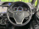 【ステアリングスイッチ】運転中、前方から目線をそらすことなく、オーディオ等の操作が可能な便利機能!安心&快適なドライブを演出してくれます♪
