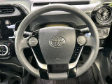 インテリアに合わせたデザインのステアリングは、運転される方のことも考え、運転しやすい形状、大きさです。是非一度、実際に触ってお確かめください。