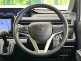 【純正革巻きステアリング】上質な革を使用することで、手にしっかり馴染みとても運転しやすいハンドルです♪