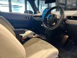 ゆったりした運転席まわり