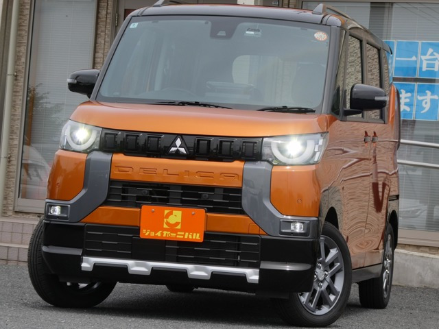 デリカミニ T プレミアム 4WD 4WD ハイブリッドターボ