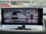 『3Dビュー』混雑する駐車場などで、周辺の状況が直感的にわかる3D映像を表示する。
