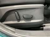 運転席パワーシートにになります☆スライドや、リクライニング、リフター(座席の高さ)の操作が楽に行えます♪