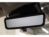 デジタルインナーミラーは、見える範囲が広いので、後ろの状況がはっきり見えます。安全運転に貢献するアイテムです。