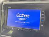 【純正ナビ】人気の純正ナビを装備しております。ナビの使いやすさはもちろん、オーディオ機能も充実!キャンプや旅行はもちろん、通勤や買い物など普段のドライブも楽しくなるはず♪