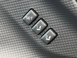 【メモリー機能付きパワーシート】ドライバーごとに設定したシート位置を記憶して、ボタン一つで切り替えできる便利な機能!運転する方が複数名いらっしゃるご家庭におすすめです♪