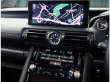 メモリーナビ フルセグTV 運転席・助手席独立温度調整オートエアコン 室内の温度管理もできる優れもので、常に快適な空間を保ってくれます。