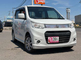 キッズスペースもございます♪お子様連れの方もごゆっくりとお車を見ていただけます☆