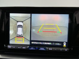 【パノラマモニター】車両周囲を上から見下ろしたような映像を表示。正確なモニタリングが可能になり、駐車時・幅寄せをアシストします!