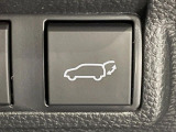 【パワーバックドア】スマートキーや運転席のボタンを押すだけでリアゲートが自動で開閉します!荷物を持っている時や、高い位置にあるバックドアを閉める際に便利な機能です♪