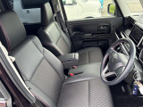 【運転席】『運転席周辺』の画像になります。写真の内容に関してご不明点、ご質問等がございましたらお気軽にガリバー店舗までお問い合わせください。