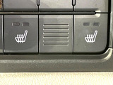 【シートヒーター】寒い日に重宝するシートヒーター!エアコンより早く温まってくれるので寒がりの人も安心ですね♪エアコンの温風は乾燥するから苦手、という方にもをおすすめです。