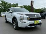 アウトランダー PHEV 2.4 P エグゼクティブ パッケージ 4WD Eアシスト マイパイロッ...