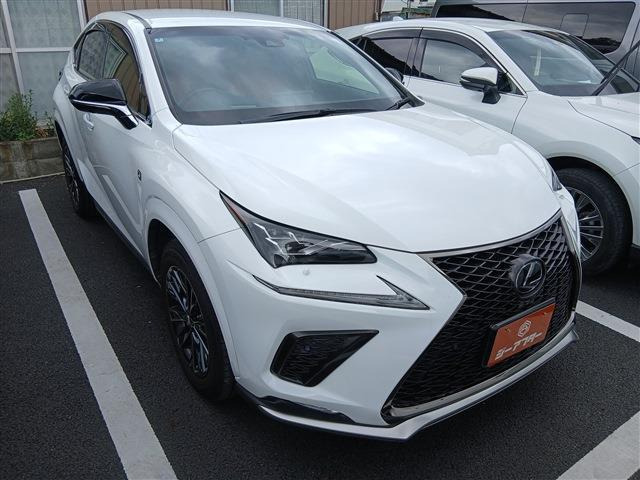NX 300 Fスポーツ 4WD 禁煙車 純正9インチナビ フルセグ