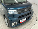 ヘッドライトには目立つくすみも無くクリアに仕上がっております。ポリッシャーでのみがきの工程を取り、ツヤのあるキレイな状態へ。