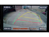 バックガイドモニターで、後方を確認しながら安心して駐車することができます。運転初心者も熟練者も必須の機能ですよ!