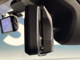 ●ETC車載器内蔵ルームミラー:お引き渡し時には再セットアップを実施後、お渡しいたします。マイレージ登録に関してもお気軽に担当営業までお尋ねください。