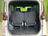 普段のお買い物や通勤、送迎等に十分な荷室スペースを確保しております。セカンドシートを倒すと、大きな荷物の積載も可能です♪