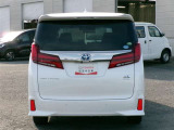 国家整備資格を取得しておりますメカニックが、大切なお客様のお車をご納車に向けて整備致します♪