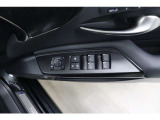 運転席ドアスイッチ回りの画像です。