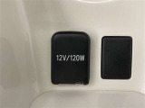 シガーソケット用の充電器が使用可能です!