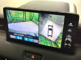 【マルチビューカメラシステム】専用のカメラにより、上から見下ろしたような視点で360度クルマの周囲を確認することができます☆死角部分も確認しやすく、狭い場所での切り返しや駐車もスムーズに行えます。
