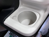 ホットドリンクをちょうど良い温度でキープしてくれる保温機能付きのホッとカップホルダー