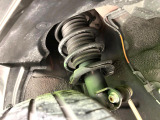 お車を安心してお乗りいただく為には、足回りの定期点検が欠かせません。サービスサポート(有償保証)では無料点検もご提供しており、安心のカーライフをお過ごしいただけるサポート体制が整っています。
