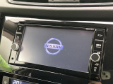 【メーカー純正ナビ】インテリアに溶け込むスタイリッシュな「専用設計」メーカーナビを装備♪視認性や操作性など基本性能にも優れ、より上質なカーライフをお楽しみいただけます。