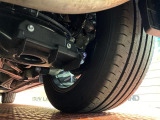 お車を安心してお乗りいただく為には、足回りの定期点検が欠かせません。サービスサポート(有償保証)では無料点検もご提供しており、安心のカーライフをお過ごしいただけるサポート体制が整っています。