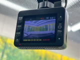 【ドライブレコーダー】ドライブレコーダー装備!走行中はもちろん、あおり運転や事故に遭遇した際、映像で記録し、万一のリスクに備えます。※記録用SDカードはお客様ご自身でご準備いただく必要があります。