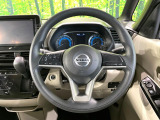 【ステアリングスイッチ】運転中、前方から目線をそらすことなく、オーディオ等の操作が可能な便利機能!安心&快適なドライブを演出してくれます♪