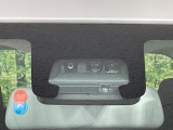 【スズキ セーフティサポート】走行中に前方の車両等を認識し、衝突しそうな時は警報とブレーキで衝突回避と被害軽減をアシスト。より安全にドライブをお楽しみいただけます。