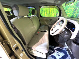 運転席シート廻りは使用感も少なく、良好な状態となっています。丁寧に使われていたことがよくわかりますね。