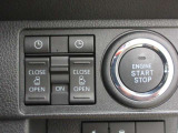 運転席からもスイッチ1つでリヤドアを開閉する事ができます。