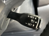 【レーダークルーズコントロール】高速道路での長距離走行が楽に!!自動で速度を保つクルーズコントロールが、衝突軽減システムと連携し、前方の車両を感知して車間を保つように速度調節してくれます!!