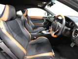 スタイリッシュな室内で運転もしやすいです♪使い勝手の良い配置も考えられています!!