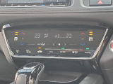 オートエアコンスイッチと運転席・助手席ヒータースイッチ