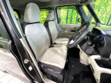 運転席シート廻りは使用感も少なく、良好な状態となっています。丁寧に使われていたことがよくわかりますね。