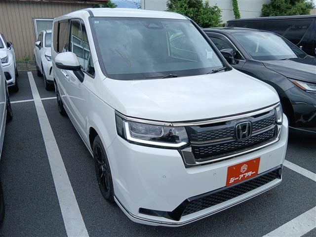 ステップワゴン 1.5 スパーダ 4WD 禁煙車 パイオニア製9インチナビ
