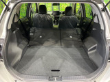 普段のお買い物や通勤、送迎等に十分な荷室スペースを確保しております。セカンドシートを倒すと、大きな荷物の積載も可能です♪
