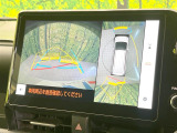 【パノラミックビューモニター】専用のカメラにより、上から見下ろしたような視点で360度クルマの周囲を確認することができます☆死角部分も確認しやすく、狭い場所での切り返しや駐車もスムーズに行えます。