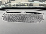 【harman kardon】ハーマンカードンのHi-Fiスペシャリストと共に、モデル別に開発・設計された専用チューニングが臨場感溢れる音響空間を実現しています。