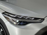 LEDヘッドライトです。デザイン性がよくとても明るいので、夜間の走行や悪天候でも安心です。しかも長寿命!