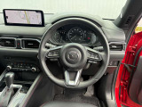 グリップ感のあるステアリングで楽しく運転できます♪